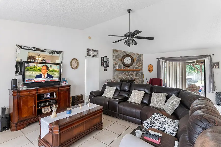 556 Awin Circle Se, Palm Bay, FL 32909 - #2