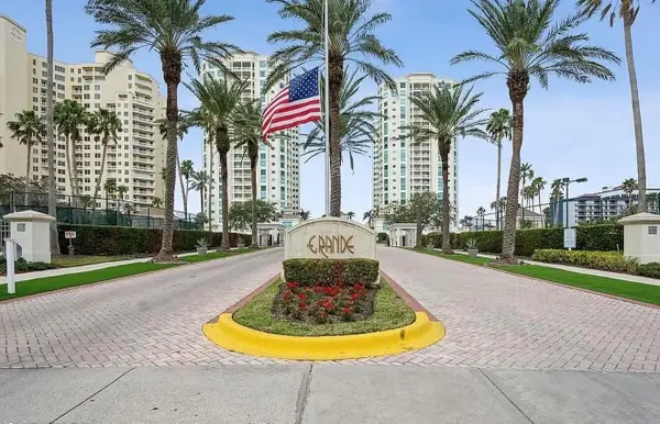 1180 Gulf Boulevard #806, CLEARWATER, FL 33767