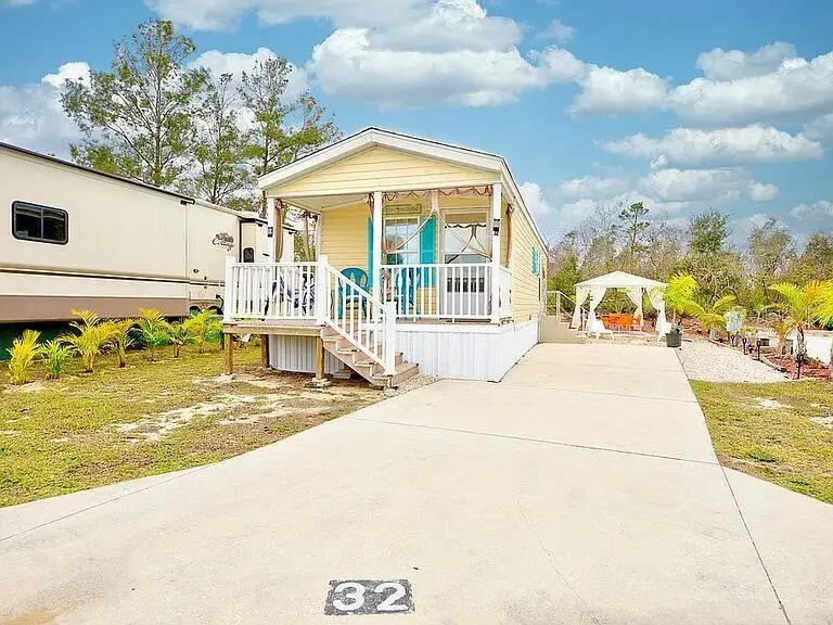 32 Grassy Lake Circle, Lake Placid, FL 33852 - #1