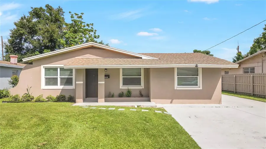 2041 W Gore Street, Orlando, FL 32805 - #2