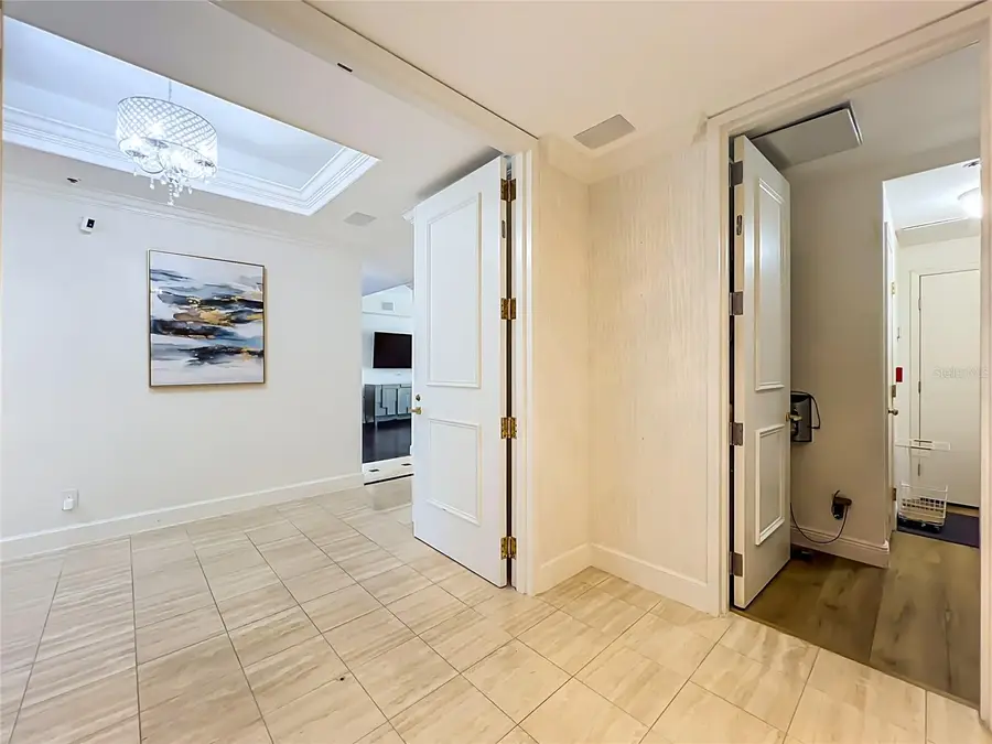 1110 W Ivanhoe Boulevard #9, Orlando, FL 32804 - #3