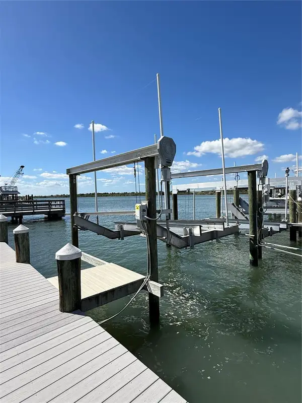 2700 N Peninsula Avenue #Slip 64, NEW SMYRNA BEACH, FL 32169