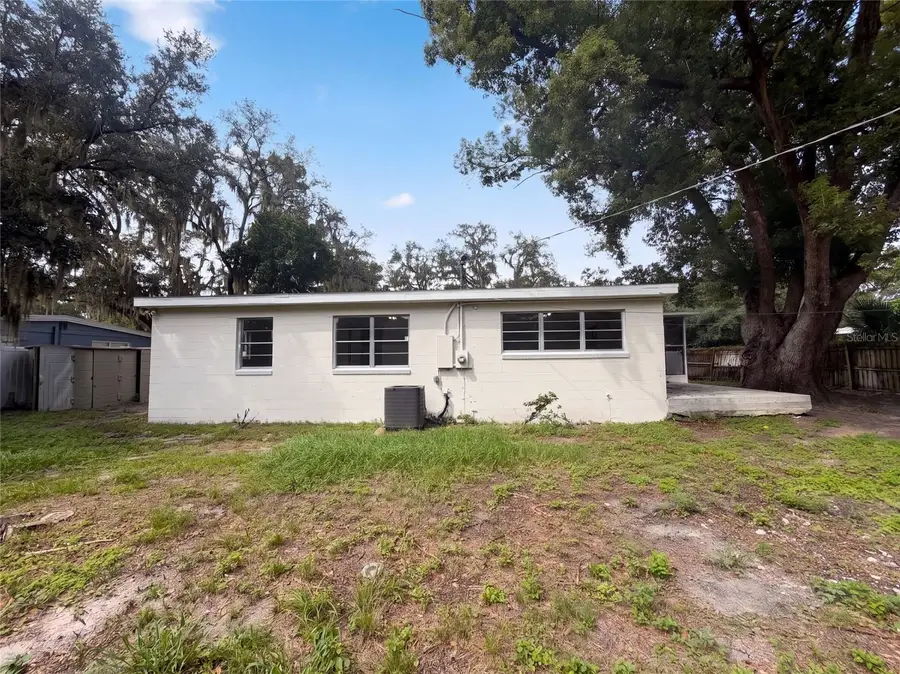 409 Berwick Avenue, Temple Terrace, FL 33617 - #2
