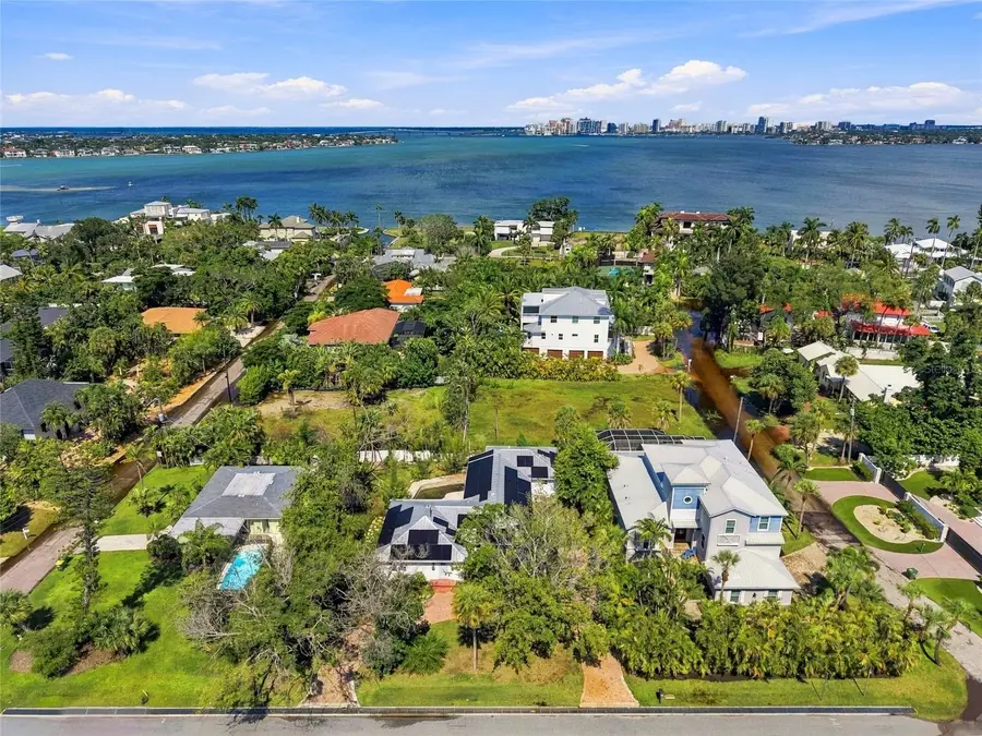 617 Siesta Drive, Sarasota, FL 34242 - #2