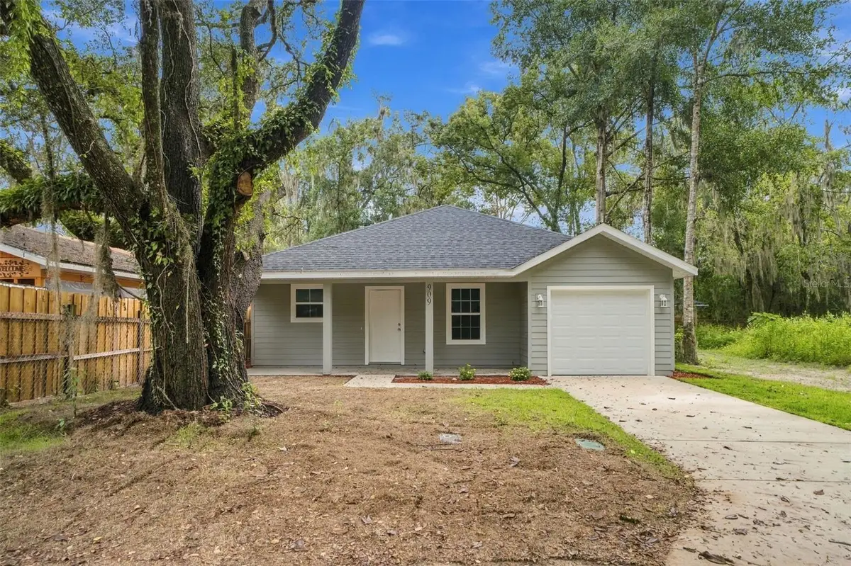 909 NE 18th Terrace, Gainesville, FL 32641 - #1