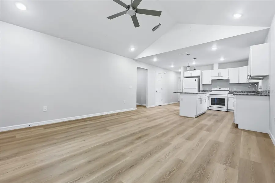 909 NE 18th Terrace, Gainesville, FL 32641 - #3