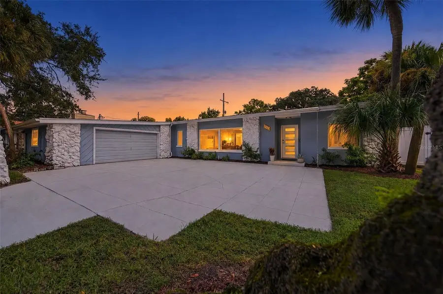 1221 Silverstone Avenue, Orlando, FL 32806 - #3