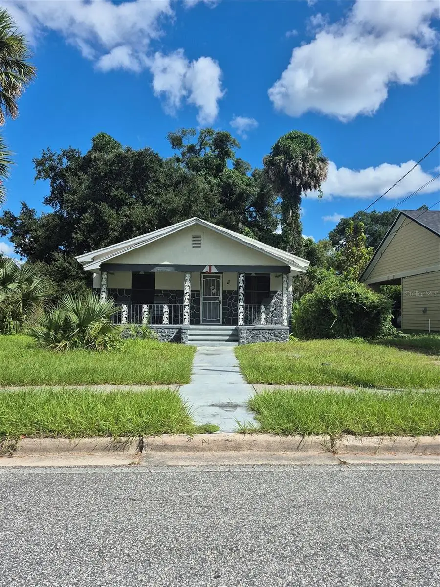1121 S Locust Avenue, Sanford, FL 32771 - #2
