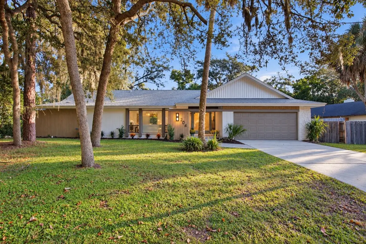 204 W Ridgewood Court, Longwood, FL 32779 - #1