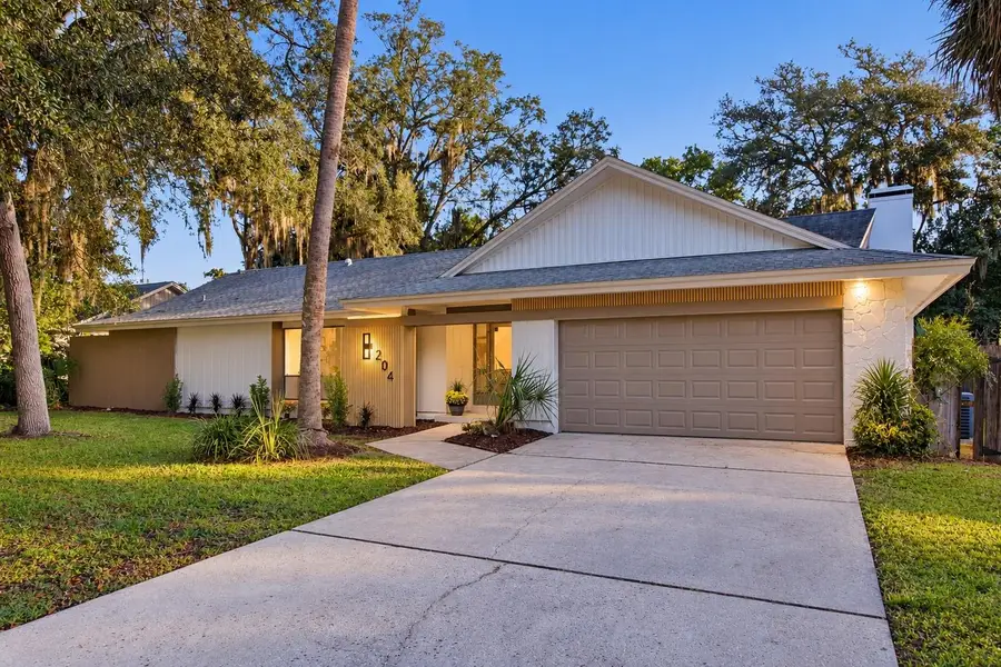 204 W Ridgewood Court, Longwood, FL 32779 - #3