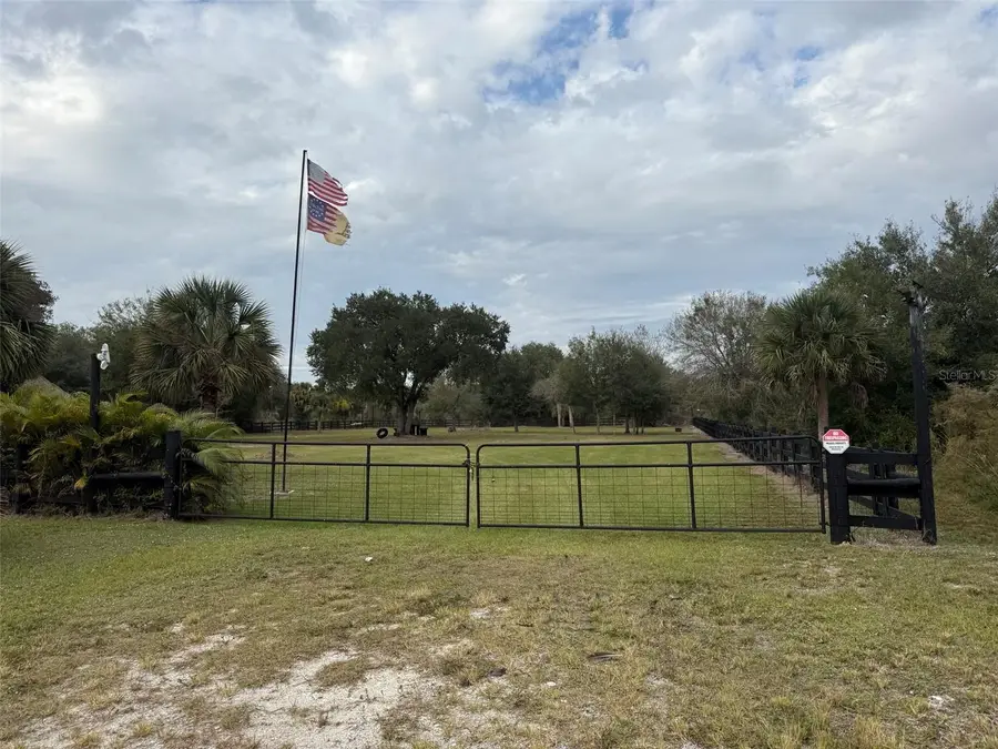 18619 NW 280th Street, Okeechobee, FL 34972 - Image #2