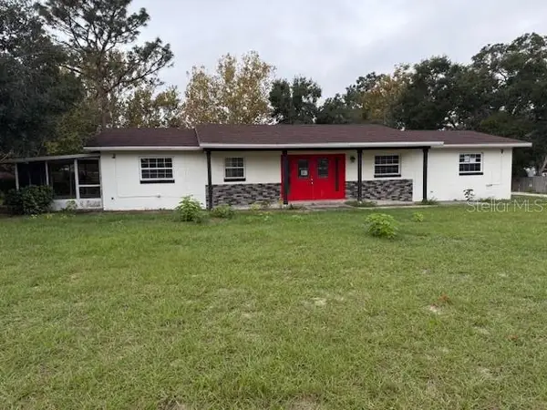 2050 Spring Lake Road, FRUITLAND PARK, FL 34731