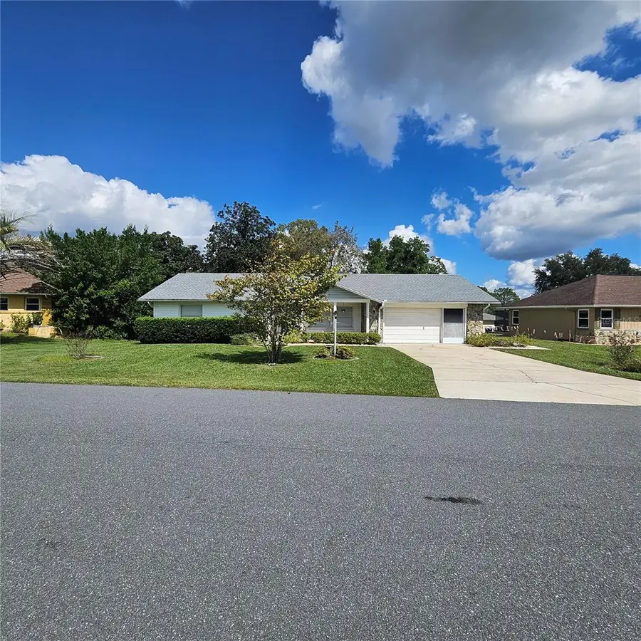 879 W Beakrush Lane, Beverly Hills, FL 34465 - Image #2