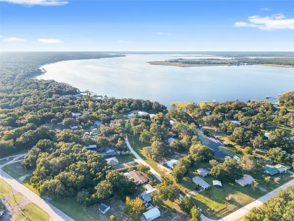 24450 NE 127th Street, FORT MC COY, FL 32134