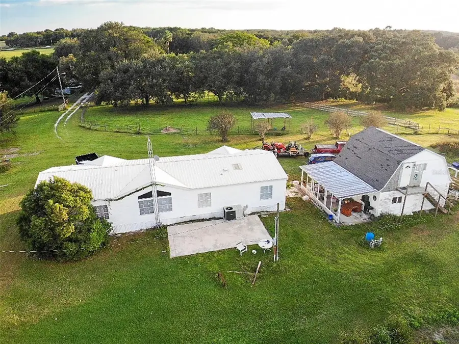 16251 SE 161st Court, Weirsdale, FL 32195 - Image #2