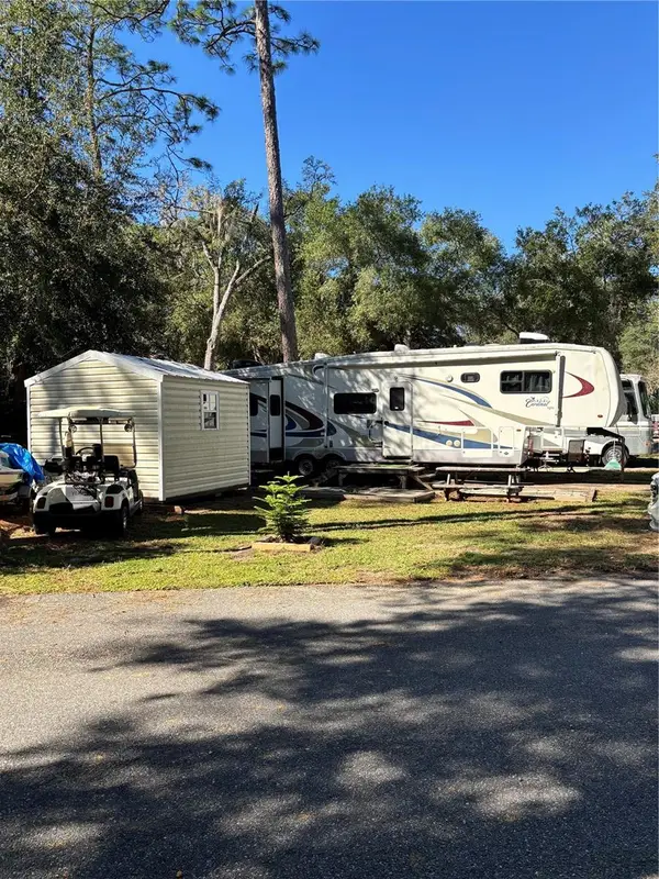 14348 NE 252nd Court Road, FORT MC COY, FL 32134