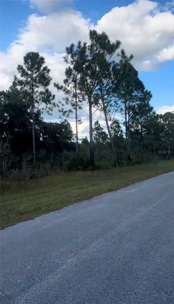 424 Allamanda Drive, INDIAN LAKE ESTATES, FL 33855