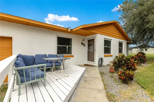 37429 Grays Airport Road, LADY LAKE, FL 32159