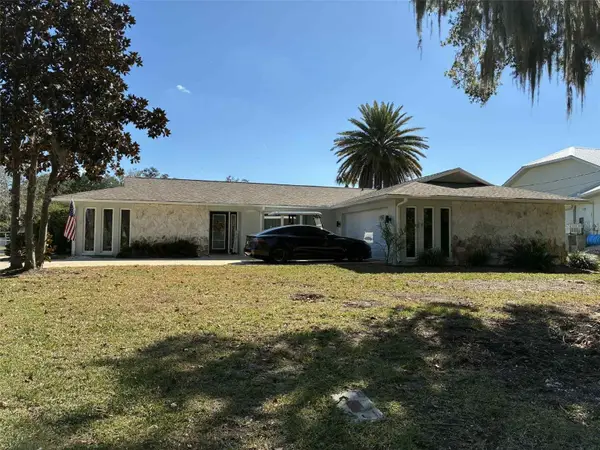 571 NW 14th Place, CRYSTAL RIVER, FL 34428