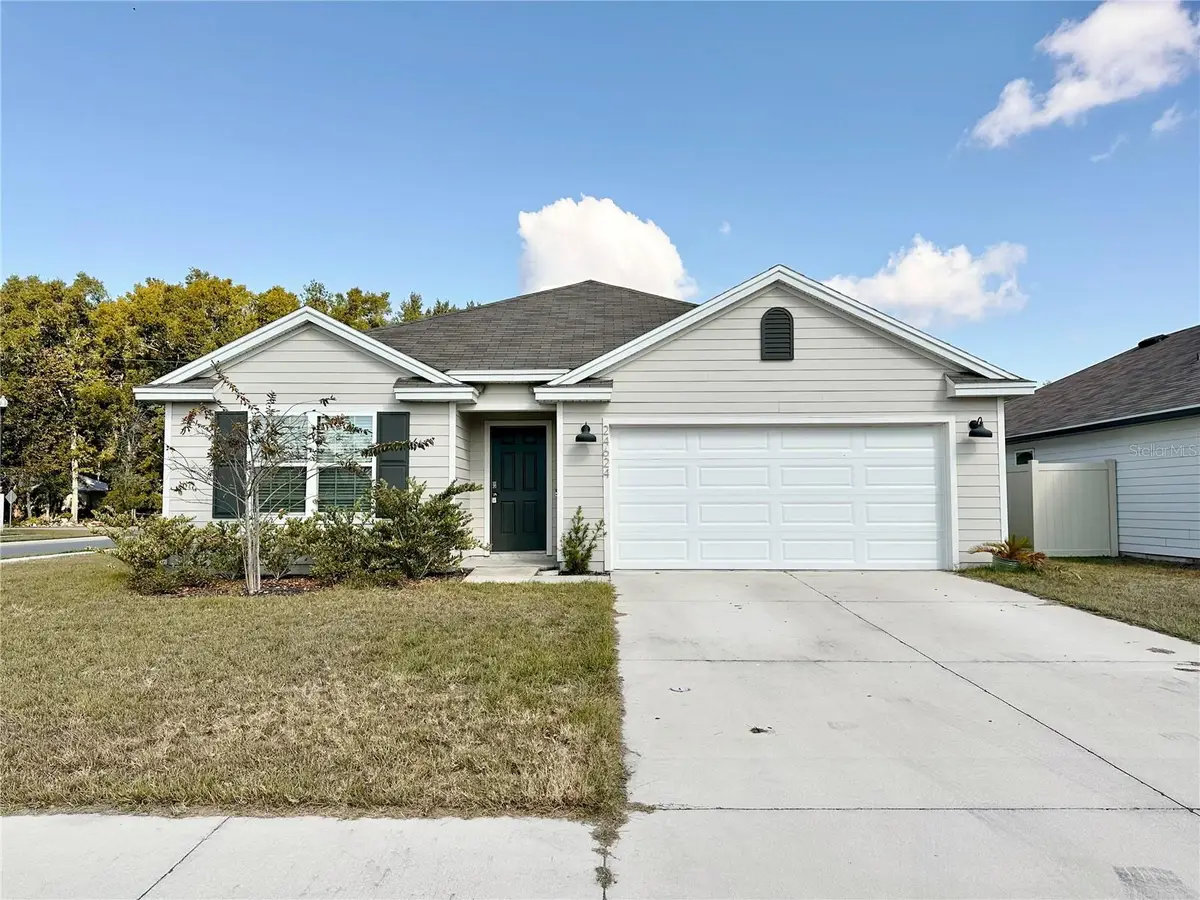 24624 NW 23rd Lane, Newberry, FL 32669 - Image #1