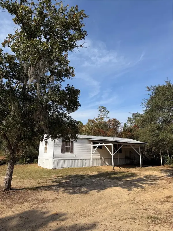 15710 NE 233rd Place, FORT MC COY, FL 32134