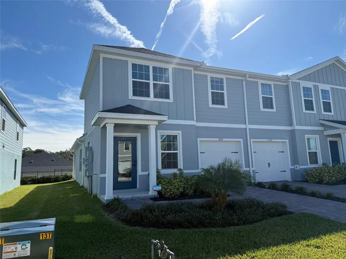 1200 Port Blue Way, Lady Lake, FL 32159 - Image #1