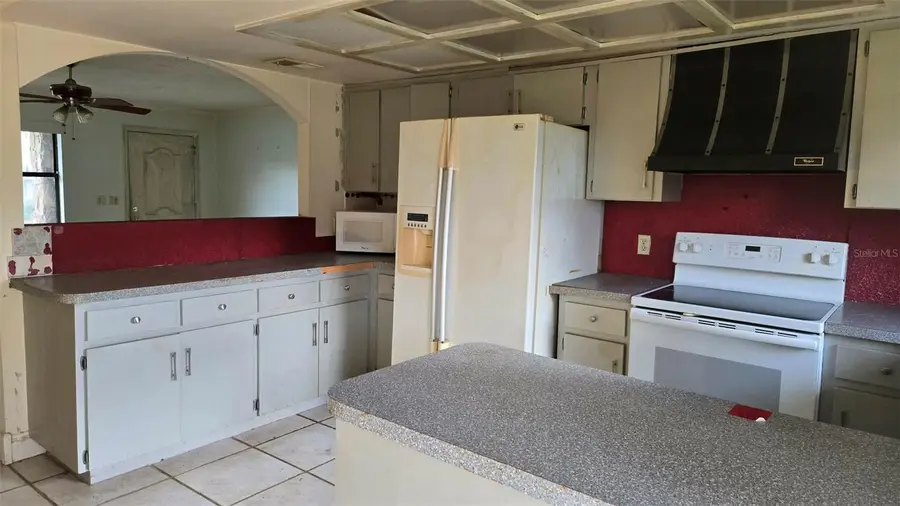 12082 SE 61st Court, Belleview, FL 34420 - Image #2