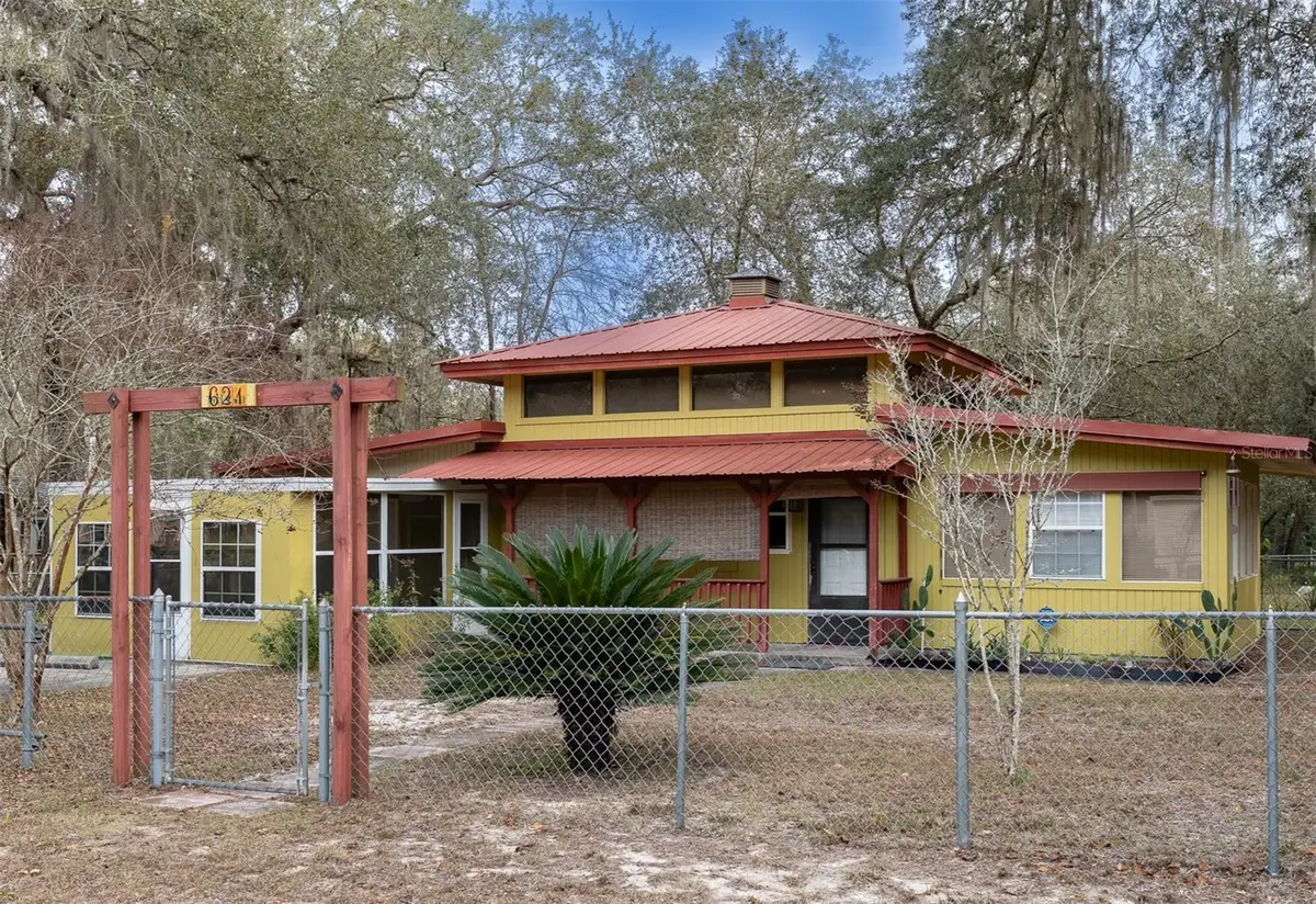 621 NE 165th Terrace, Silver Springs, FL 34488 - Image #1