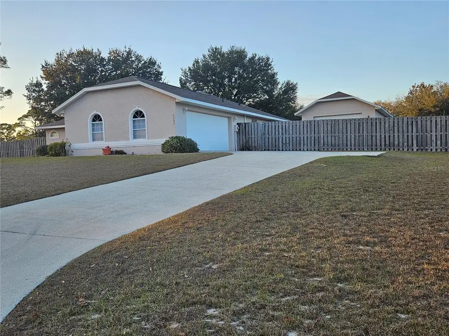 5692 NE 62nd Court Road, Silver Springs, FL 34488 - Image #3