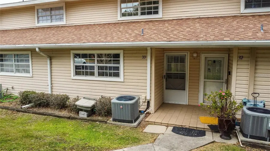 11001 SE Sunset Harbor Road #E 33, Summerfield, FL 34491 - Image #3