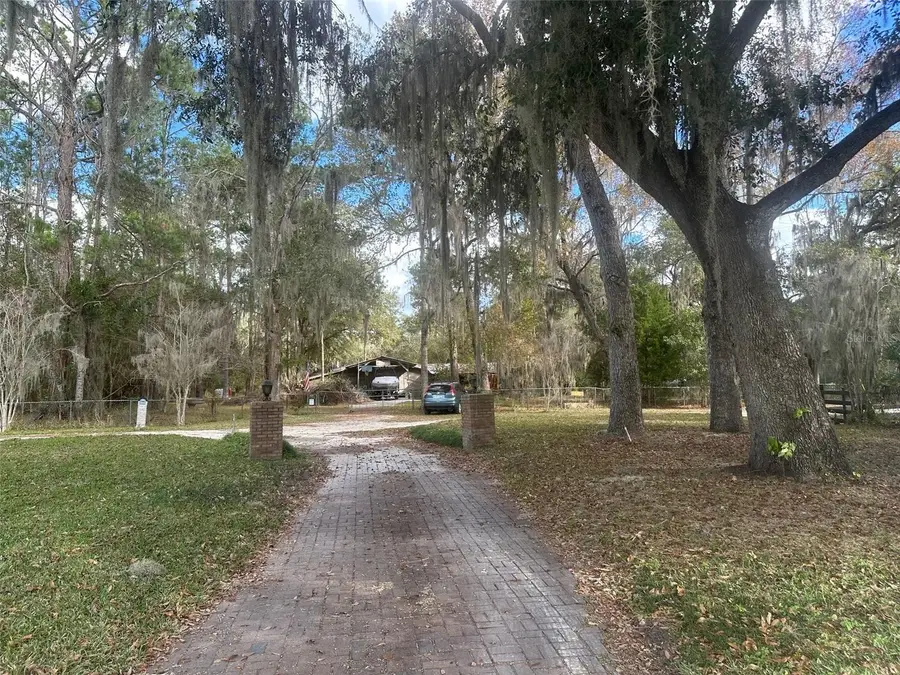 22380 NE 112th Terrace, Fort McCoy Anthony, FL 32134 - Image #2
