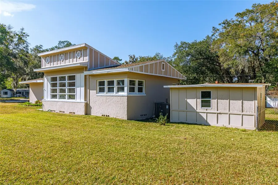 910 NE 11th Avenue, Ocala, FL 34470 - Image #2