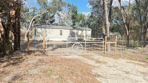 12992 SE 106th Court, BELLEVIEW, FL 34420