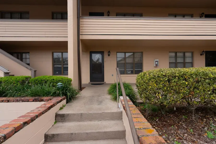 2433 NE 7th Street #2, Ocala, FL 34470 - Image #2
