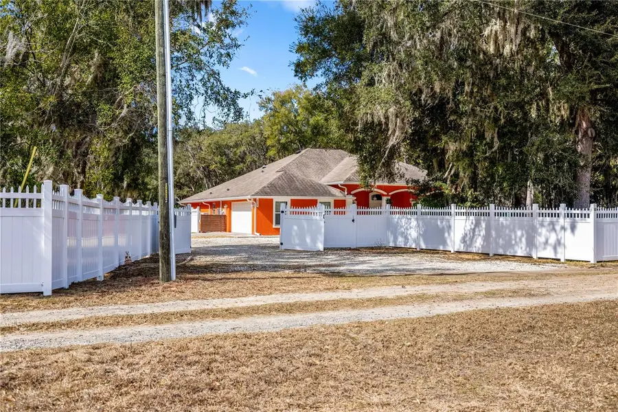 8490 SE 110th Street Road, Belleview, FL 34420 - #2