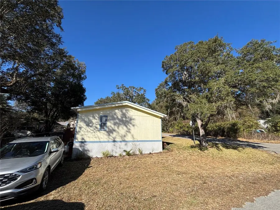 18592 SE 21st Street, Silver Springs, FL 34488 - #2