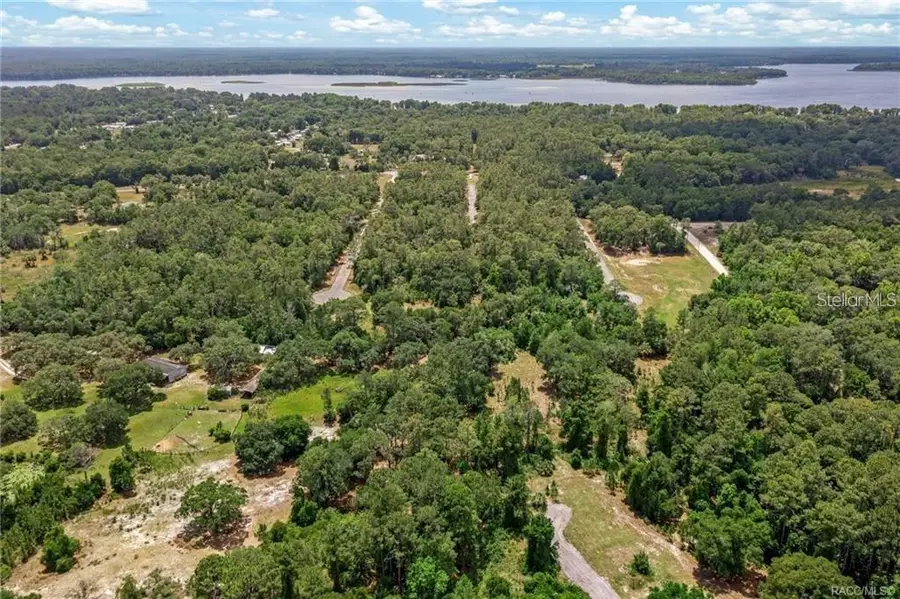 11151 Hwy 40 E, Inglis, FL 34449 - #2