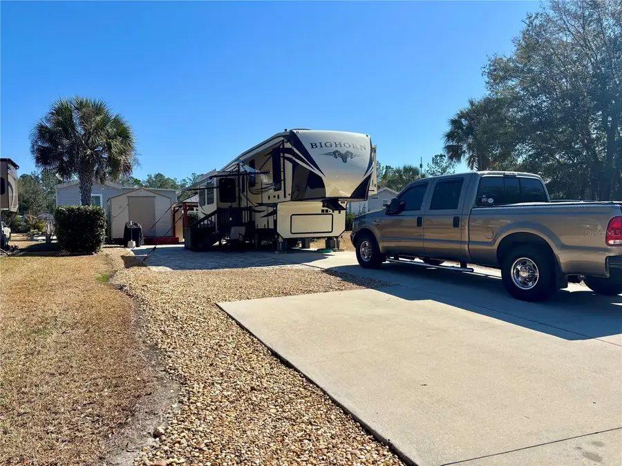 3047 NE 102nd Avenue Road, Silver Springs, FL 34488 - #3