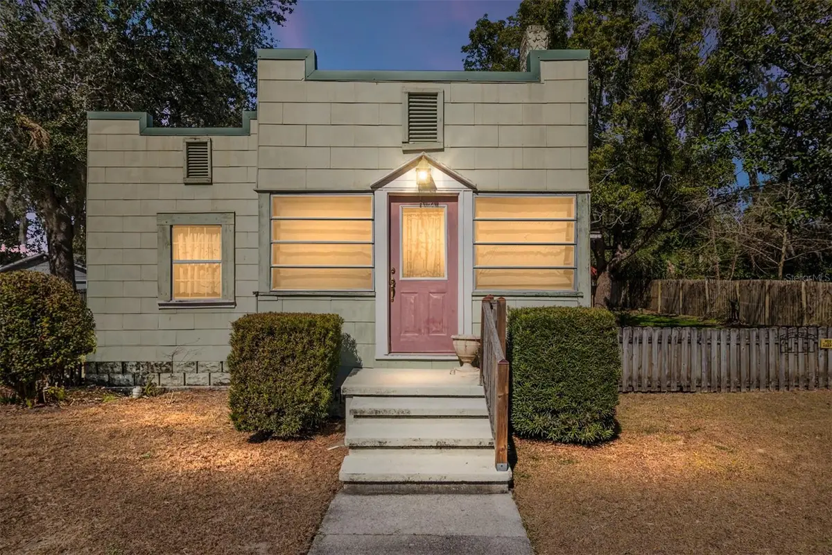 20707 Park Avenue, Dunnellon, FL 34431 - #1