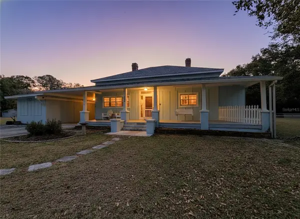 113 Rosemary Avenue, LADY LAKE, FL 32159