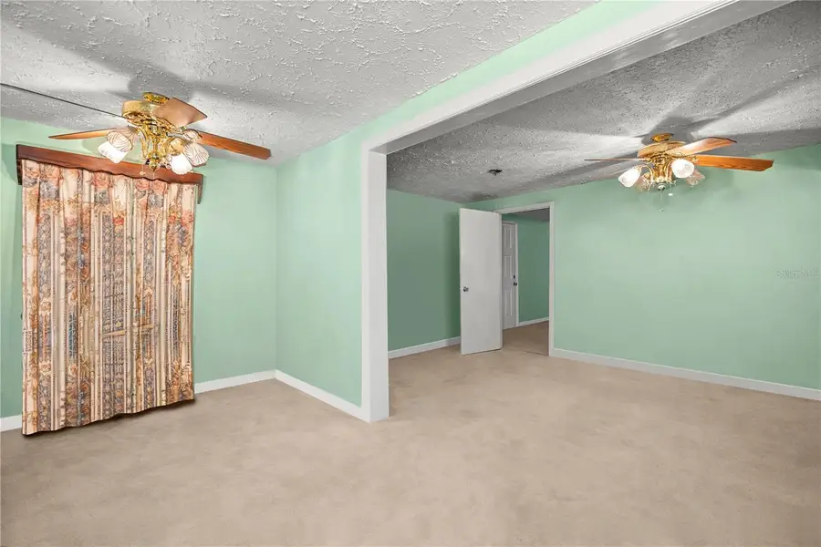 17645 NE 61st Street Road, Silver Springs, FL 34488 - #2