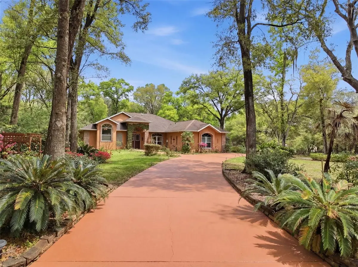 19295 SW 90th Lane Road, Dunnellon, FL 34432 - #1