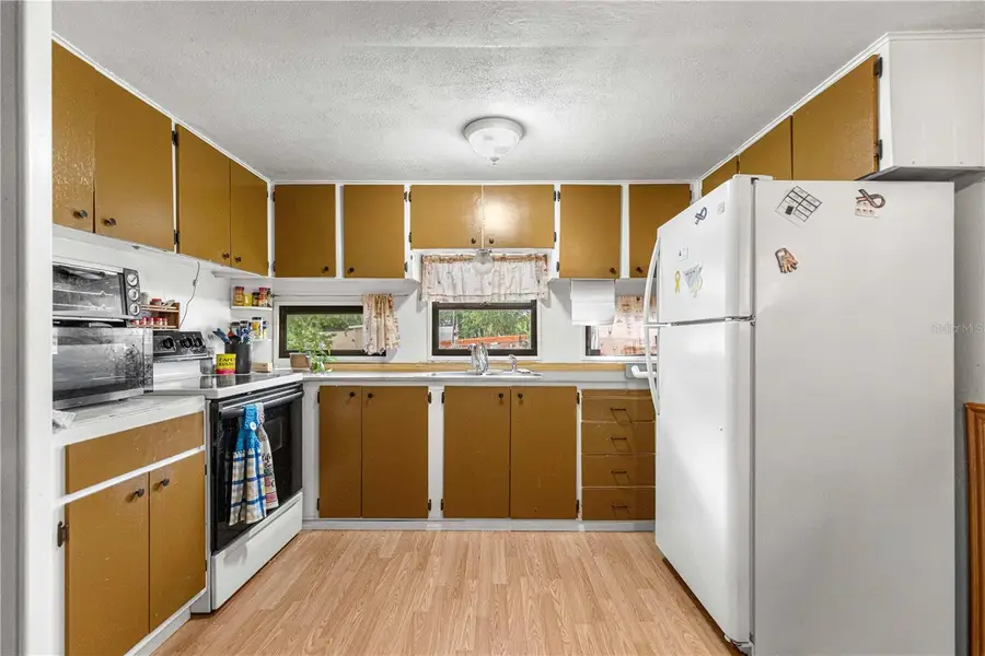 10752 SE 128th Street, Belleview, FL 34420 - #2