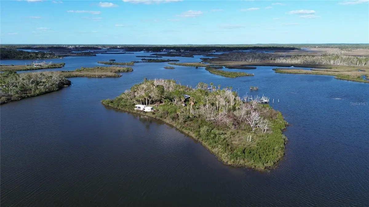 7472 W Thunderbird Island, Homosassa, FL 34448 - #1