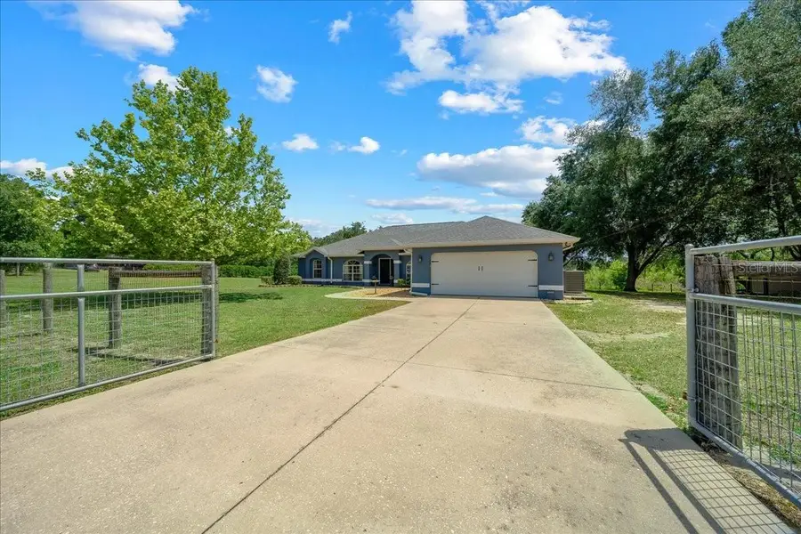 11985 SE 123rd Avenue, Ocklawaha, FL 32179 - #3