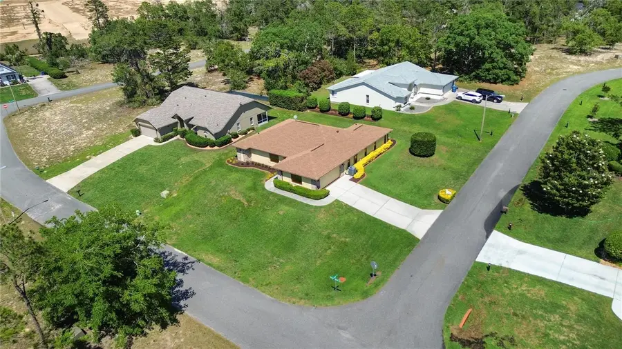 12001 Granada Place, Weeki Wachee, FL 34614 - #2
