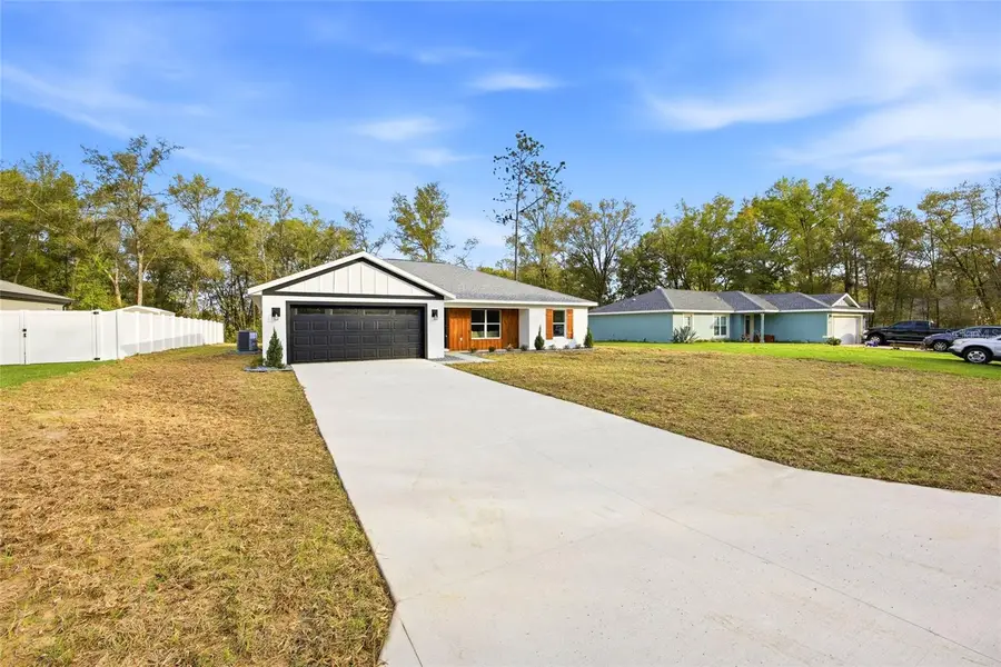 8282 N Pitcairn Way, Citrus Springs, FL 34434 - #3