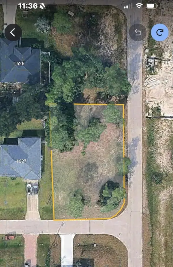 1631 NE 35 Street, CAPE CORAL, FL 33909