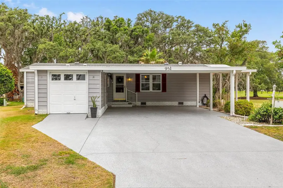 951 Oleander Street, Lady Lake, FL 32159 - #2