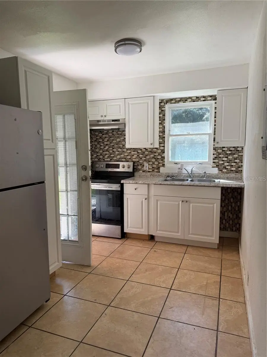 5976 SE 115th Street, Belleview, FL 34420 - #3